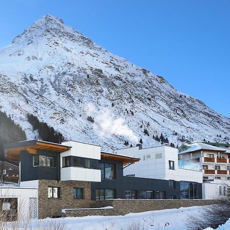 Alpenresidenz Ballunspitze - Kinderhotel Galtür エクステリア 写真