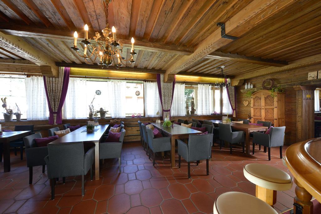 Alpenresidenz Ballunspitze - Kinderhotel Galtür エクステリア 写真