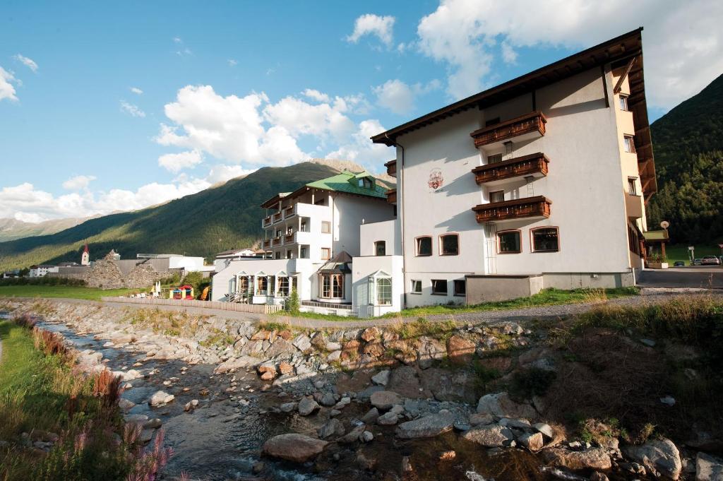 Alpenresidenz Ballunspitze - Kinderhotel Galtür 部屋 写真