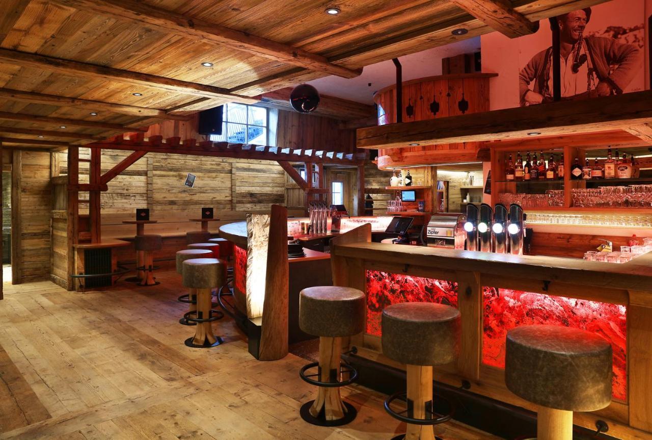 Alpenresidenz Ballunspitze - Kinderhotel Galtür エクステリア 写真