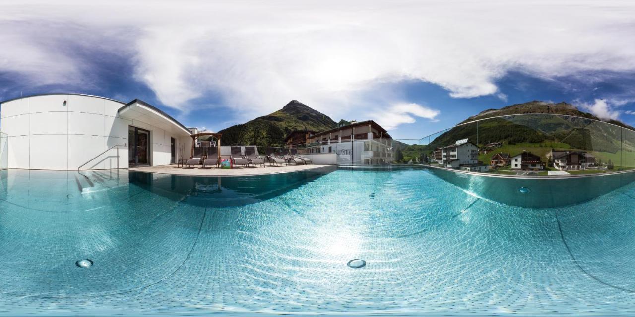 Alpenresidenz Ballunspitze - Kinderhotel Galtür エクステリア 写真